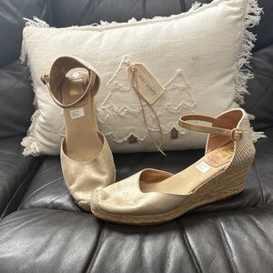 Kanna Gold Espadrille Wedges